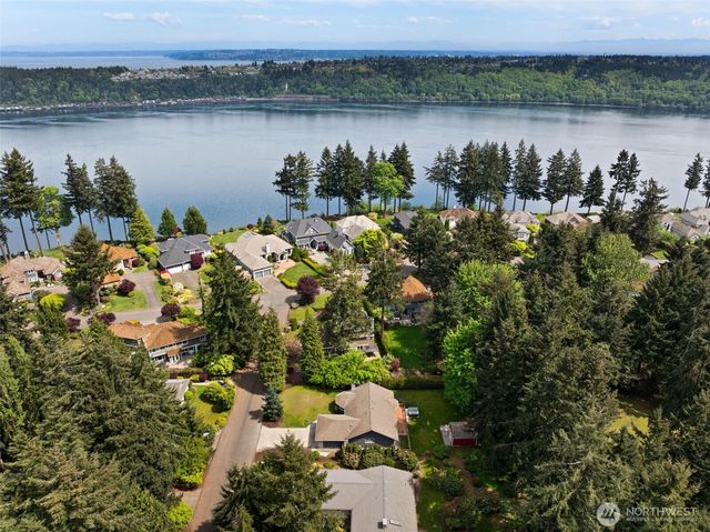 1004 34th Street Ct NW, Gig Harbor, WA 98335