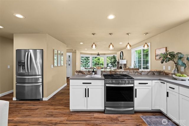 1004 34th Street Ct NW, Gig Harbor, WA 98335