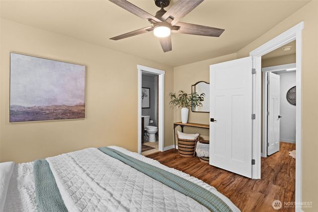 1004 34th Street Ct NW, Gig Harbor, WA 98335