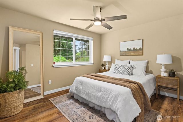 1004 34th Street Ct NW, Gig Harbor, WA 98335