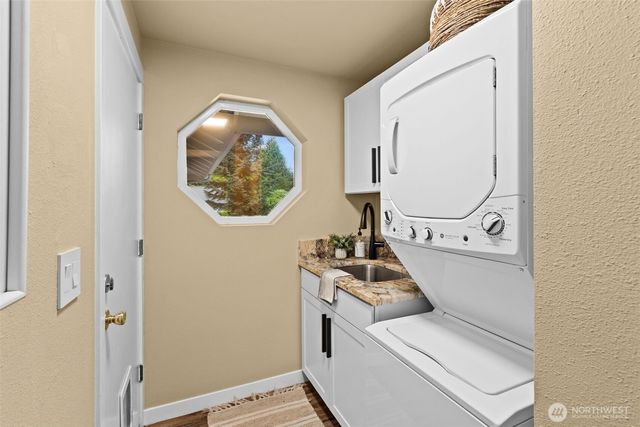 1004 34th Street Ct NW, Gig Harbor, WA 98335