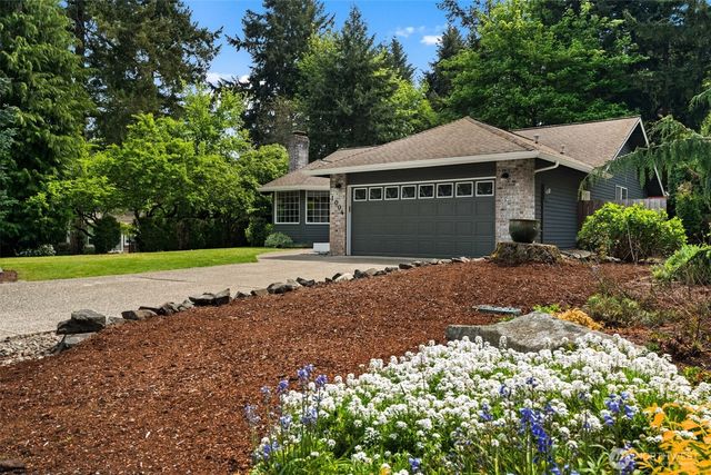 1004 34th Street Ct NW, Gig Harbor, WA 98335