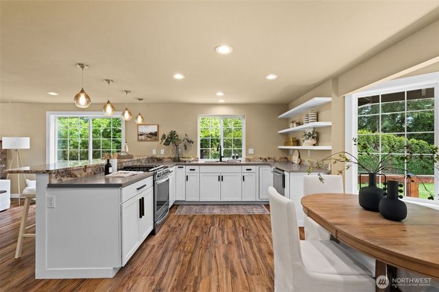1004 34th Street Ct NW, Gig Harbor, WA 98335