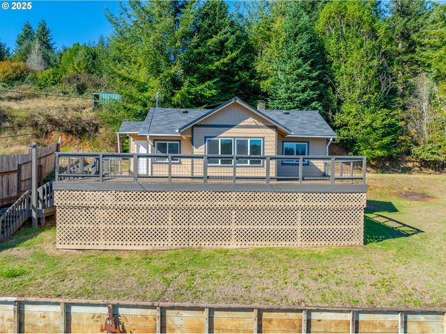 62780 FLAGSTAFF Rd, Coos Bay, OR 97420
