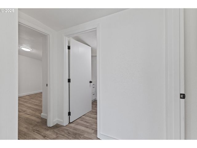 62780 FLAGSTAFF Rd, Coos Bay, OR 97420