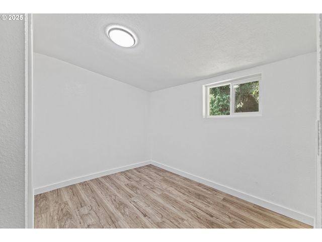 62780 FLAGSTAFF Rd, Coos Bay, OR 97420