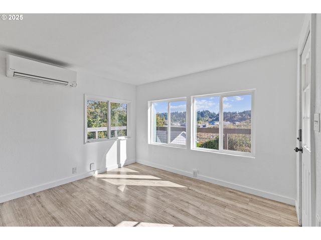 62780 FLAGSTAFF Rd, Coos Bay, OR 97420