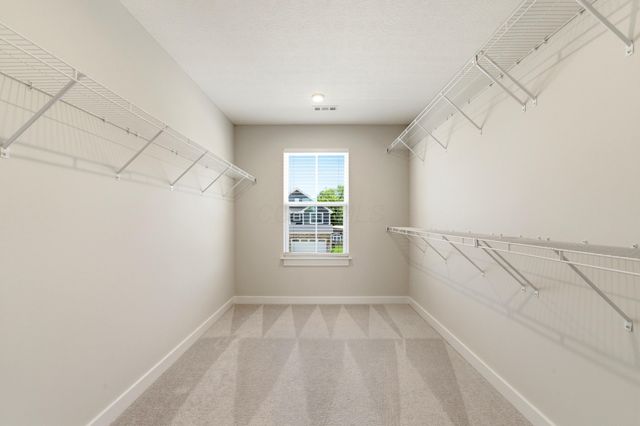 124 Steeplechase Court, Delaware, OH 43015