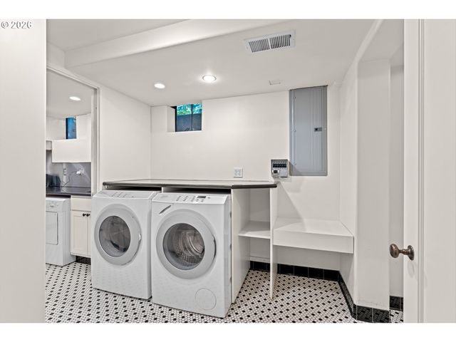 11250 S NORTHGATE Ave, Portland, OR 97219