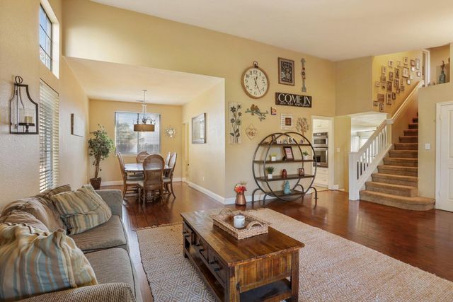 14310 Cedar Valley Dr, Lathrop, CA 95330