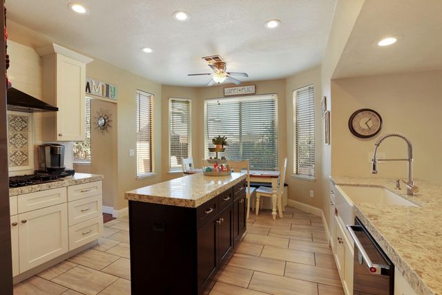 14310 Cedar Valley Dr, Lathrop, CA 95330