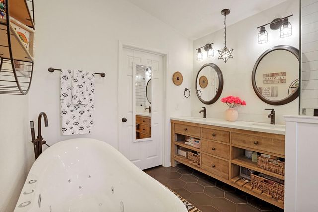 14310 Cedar Valley Dr, Lathrop, CA 95330