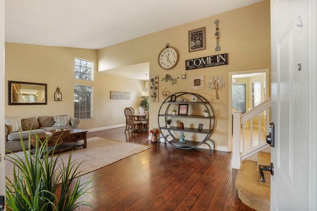 14310 Cedar Valley Dr, Lathrop, CA 95330