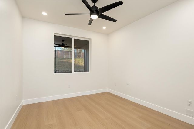 6284 Dawnridge Ct, Paradise, CA 95969