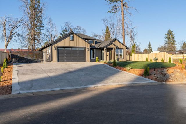 6284 Dawnridge Ct, Paradise, CA 95969