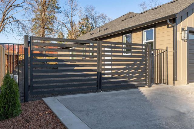 6284 Dawnridge Ct, Paradise, CA 95969