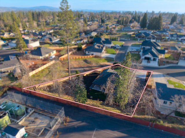 6284 Dawnridge Ct, Paradise, CA 95969