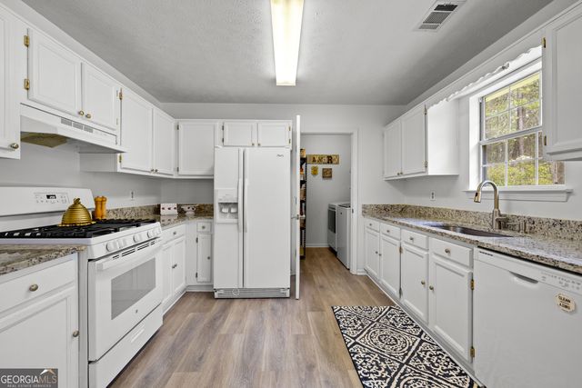 55 Posey Woods Drive, Newnan, GA 30265