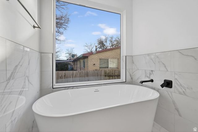 890 N WHIPPLE DR, Lehi, UT 84043