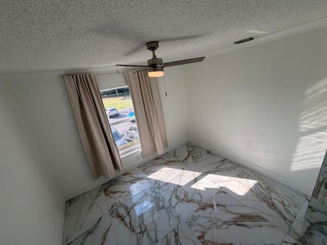 1945 Abbey Road 201, West Palm Beach, FL 33415