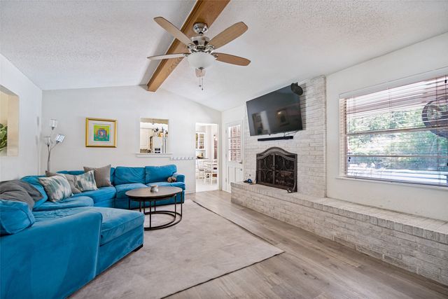 4372 Royal Ridge Drive, Dallas, TX 75229