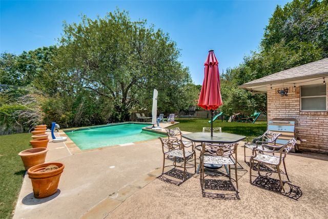 4372 Royal Ridge Drive, Dallas, TX 75229