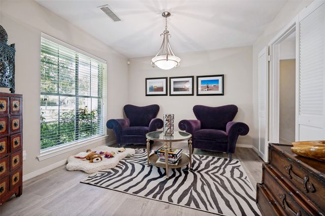 4372 Royal Ridge Drive, Dallas, TX 75229