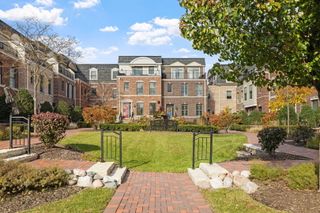 353 E Liberty Drive, Wheaton, IL 60187