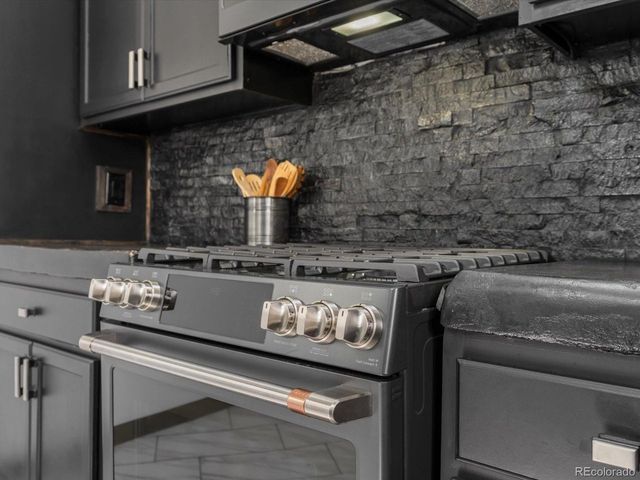 11794 W 13th Ave, Lakewood, CO 80401