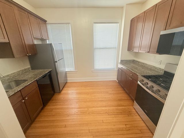 1854 Roblyn Ave, Saint Paul, MN 55104