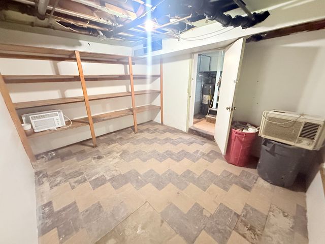 1854 Roblyn Ave, Saint Paul, MN 55104