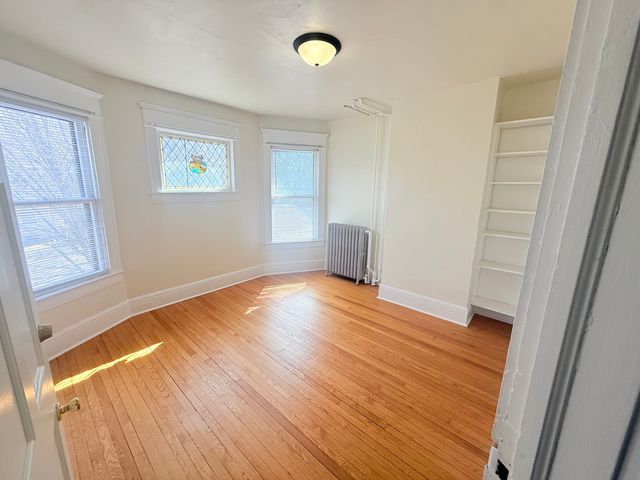 1854 Roblyn Ave, Saint Paul, MN 55104