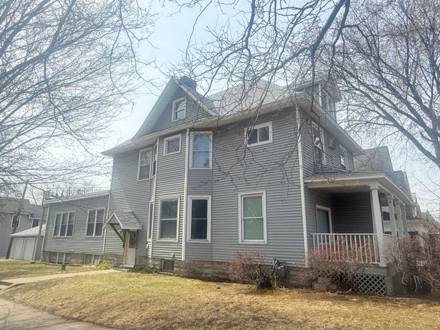 1854 Roblyn Ave, Saint Paul, MN 55104