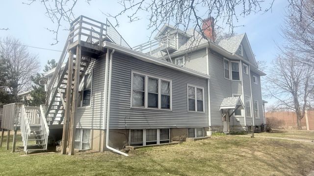 1854 Roblyn Ave, Saint Paul, MN 55104