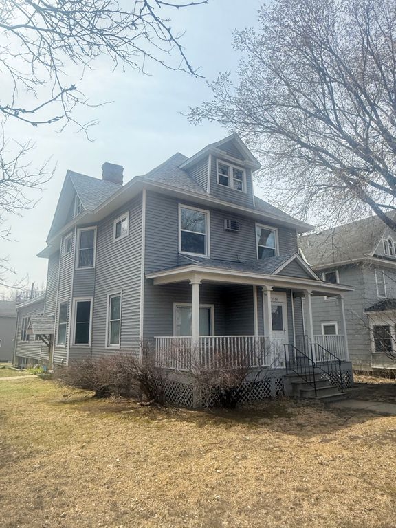 1854 Roblyn Ave, Saint Paul, MN 55104
