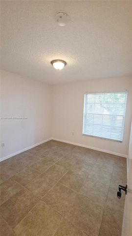 3247 NW 123rd Ave, Sunrise, FL 33323