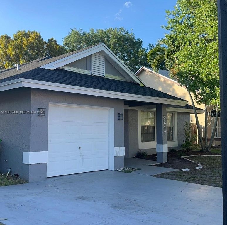 3247 NW 123rd Ave, Sunrise, FL 33323