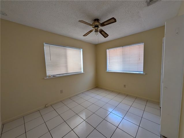 1606 Spicewood Dr, Corpus Christi, TX 78412