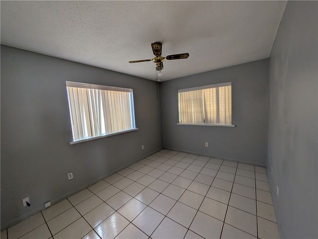 1606 Spicewood Dr, Corpus Christi, TX 78412