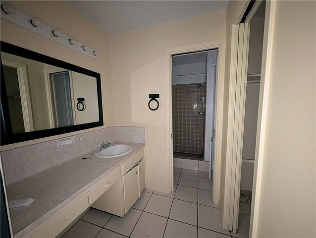 1606 Spicewood Dr, Corpus Christi, TX 78412