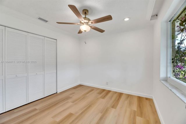 1117 SE 5th St, Deerfield Beach, FL 33441