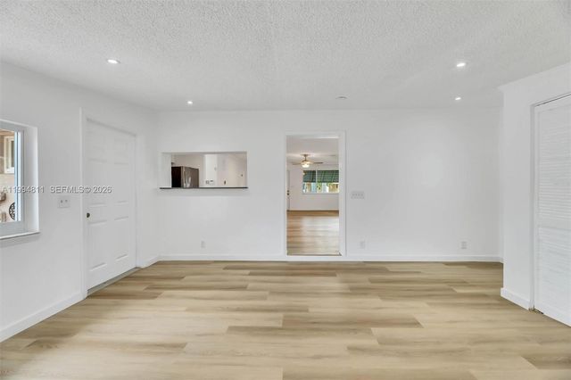 1117 SE 5th St, Deerfield Beach, FL 33441