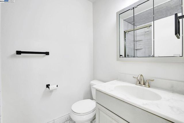 37690 Los Arboles Dr, Fremont, CA 94536