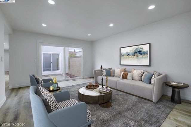37690 Los Arboles Dr, Fremont, CA 94536