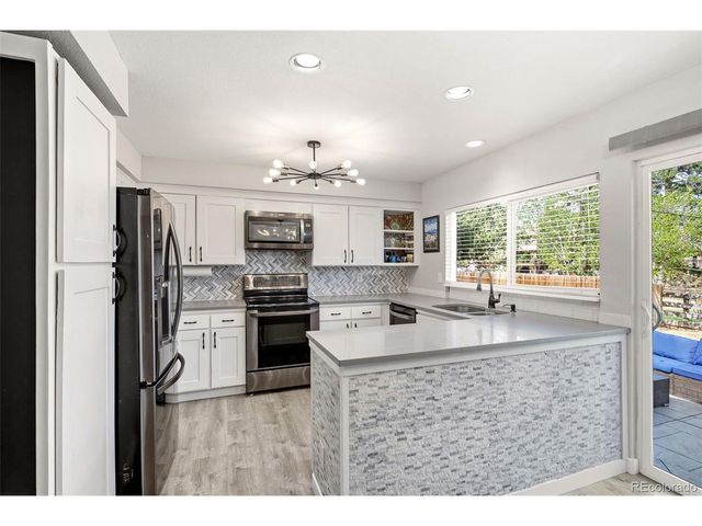 10915 W Half Moon Pass, Littleton, CO 80127