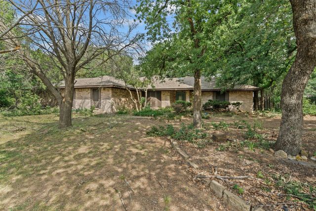 104 Murls Lake Road, Weatherford, TX 76085