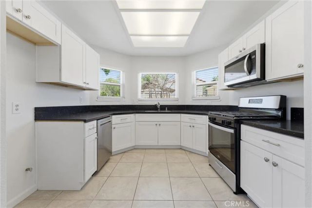 44148 Dahlia Street, Lancaster, CA 93535