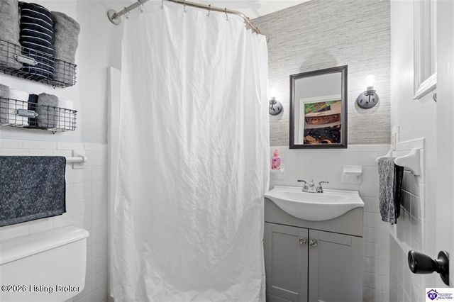 161 Lombardy Dr, Cecilia, KY 42724