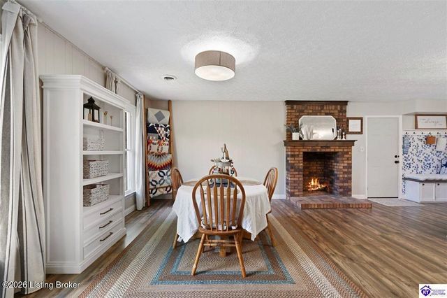 161 Lombardy Dr, Cecilia, KY 42724