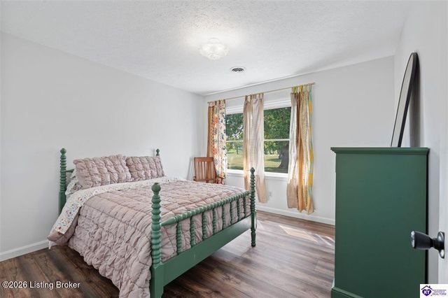 161 Lombardy Dr, Cecilia, KY 42724